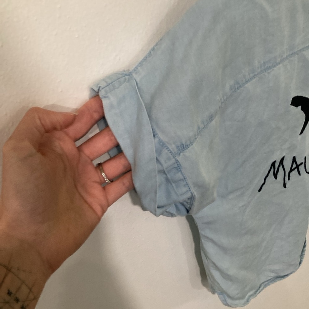 Rare Limited Edition Shark Tee - Picture 5 of 9